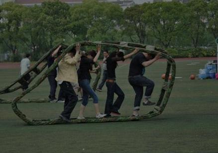 創(chuàng)業(yè)宏202011月寶安高管戶外團建拓展活動